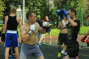 mk足球官网-英超球队赛季中期体能负荷动态调整策略，英超球员身体素质