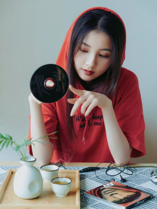 mk体育平台官网-英超青训教练与一线教练接班机制对比分析，英超最新教练工资